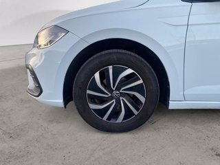 VOLKSWAGEN Polo 1.0 TSI Life 8