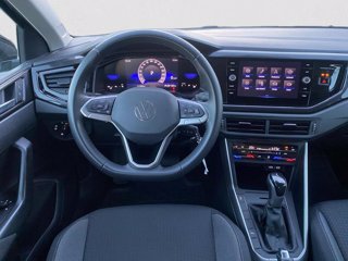 VOLKSWAGEN Polo 1.0 TSI DSG Life 9