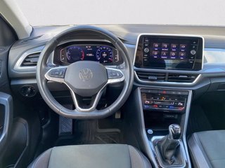 VOLKSWAGEN T-Roc 1.0 TSI Style 9
