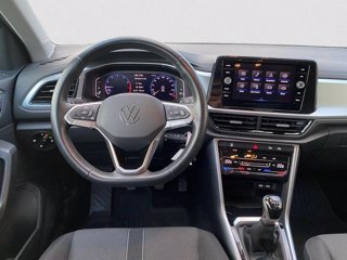 VOLKSWAGEN T-Roc 1.0 TSI Life 9