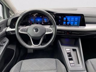 VOLKSWAGEN Golf 1.0 eTSI EVO DSG Life 9
